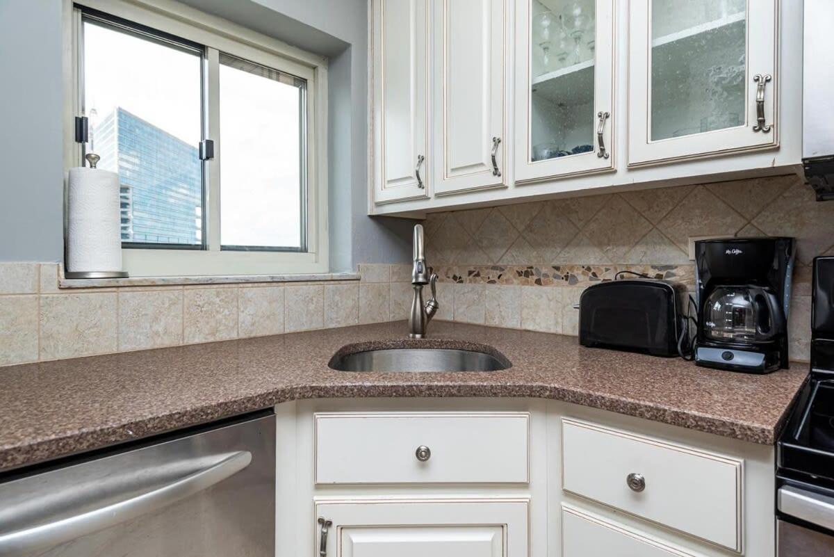 Entire Condo! Downtown! 24 Concierge! Pt9B Atlanta Exterior photo